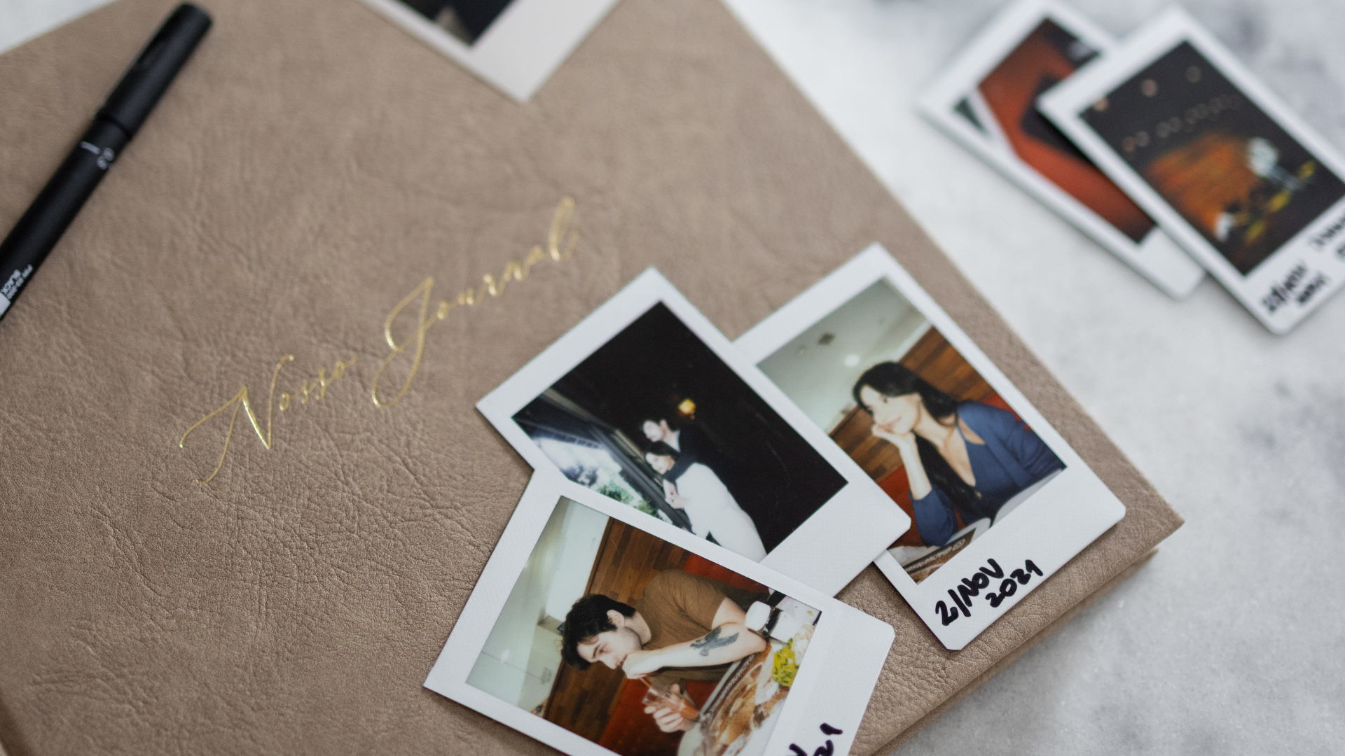 Álbum de Memórias do Casal - Nosso Journal